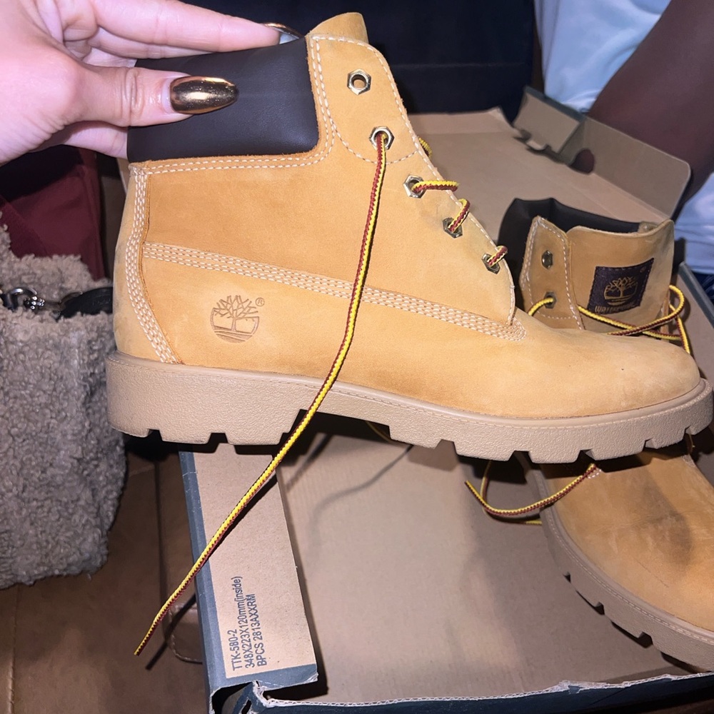 Timberland Classic Wheat Nubuck Boots